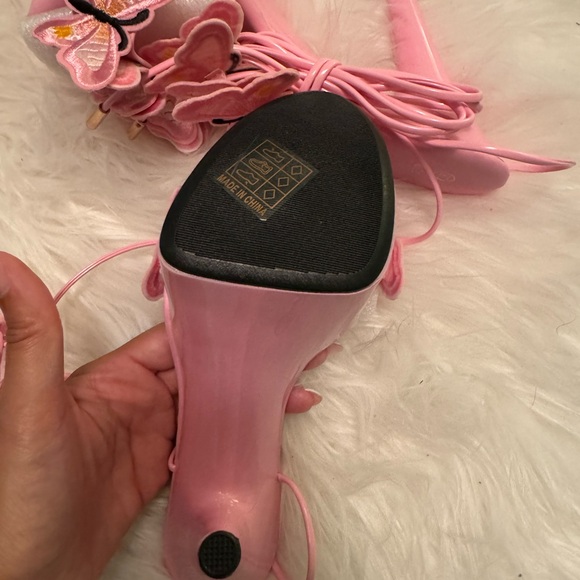 Butterfly lace up heels - Picture 3 of 5
